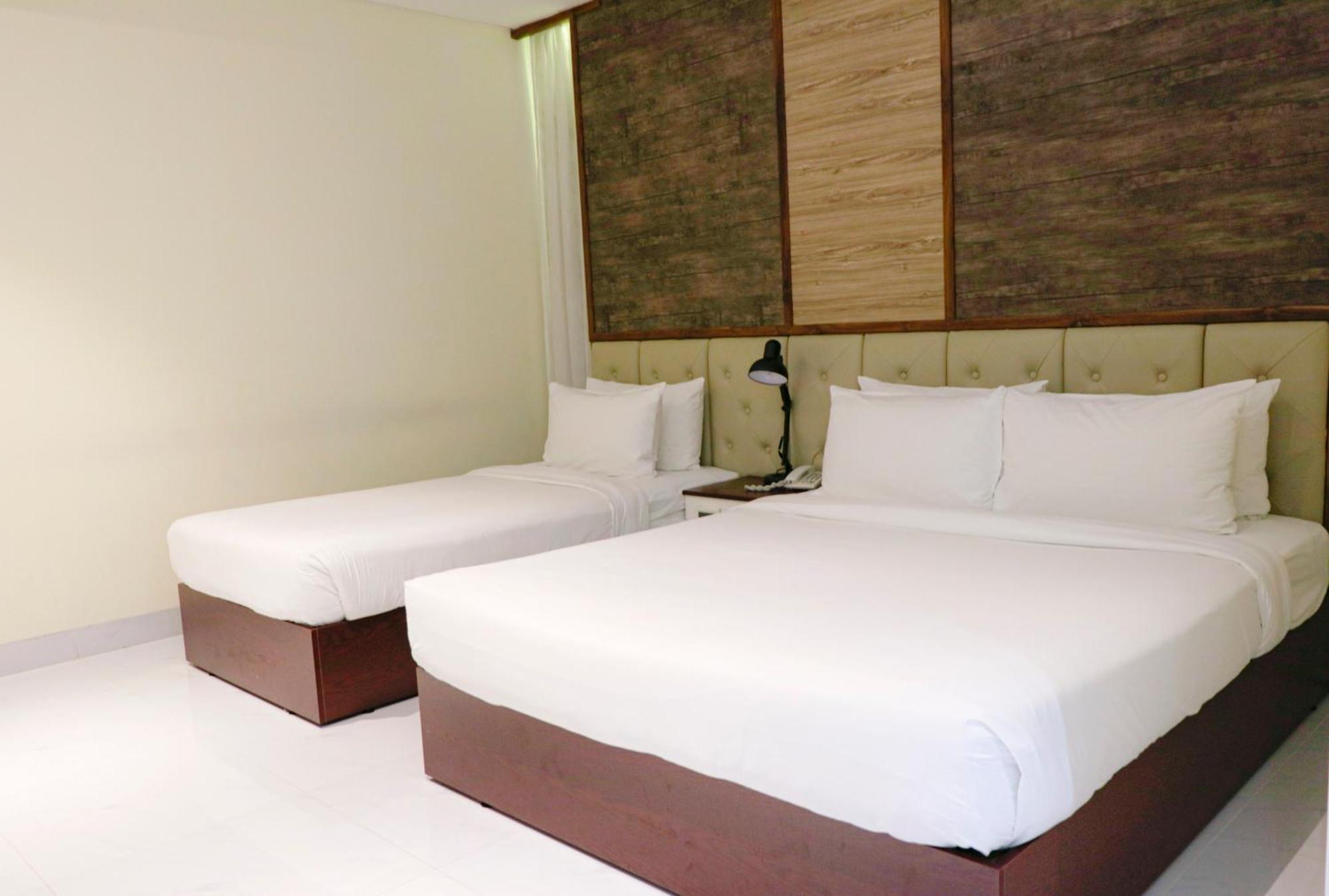 Hotel Lcs & Phnom Penh